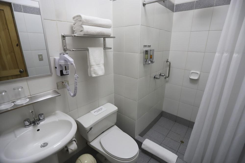 Casa Andina Standard Puno Hotel Екстериор снимка